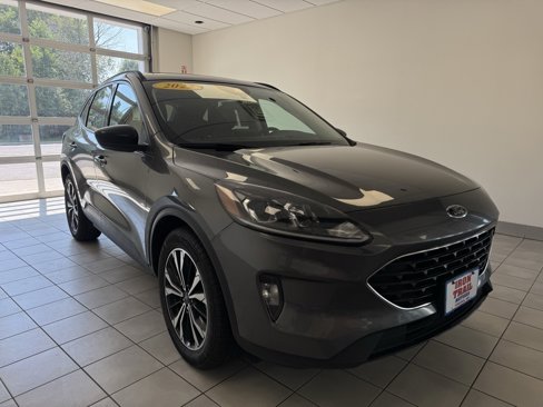 Used 2022 Ford Escape SEL w/ Technology Package image 2