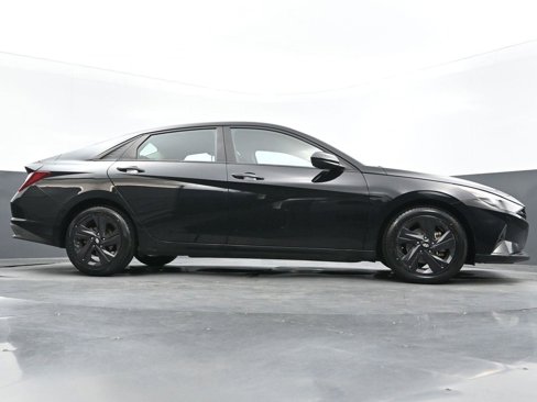 Used 2021 Hyundai Elantra SEL image 36