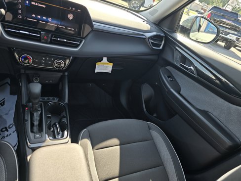 New 2026 Chevrolet TrailBlazer LT w/ Driver Confidence Package image 24