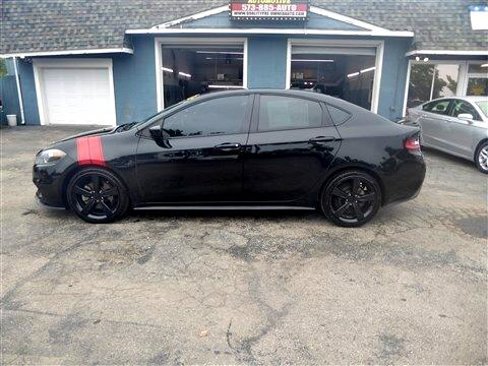 Used 2015 Dodge Dart SXT image 2