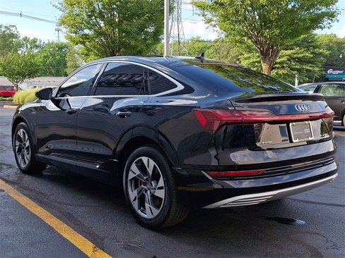 Used 2020 Audi e-tron Premium Plus image 10