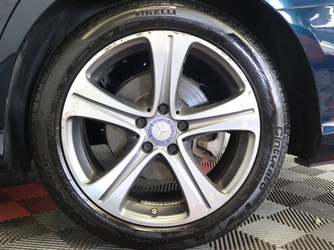 Used 2017 Mercedes-Benz E 300 4MATIC image 26
