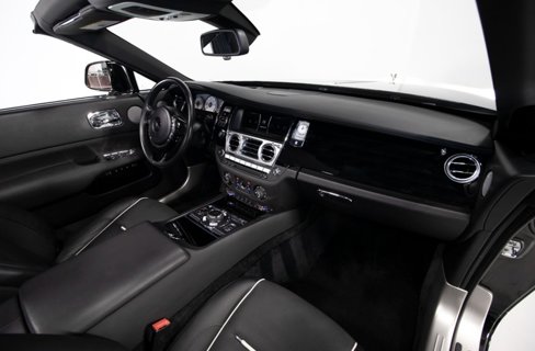 Used 2018 Rolls-Royce Dawn image 46