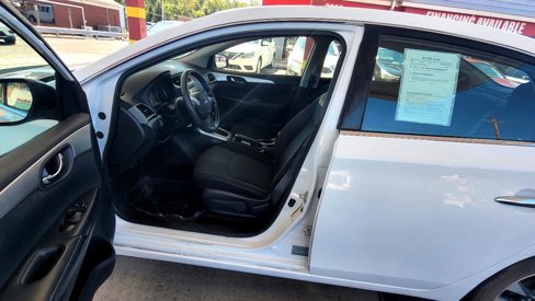 Used 2018 Nissan Sentra S image 9