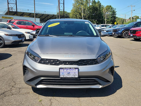 Used 2023 Kia Forte LXS w/ LXS Technology Package image 2