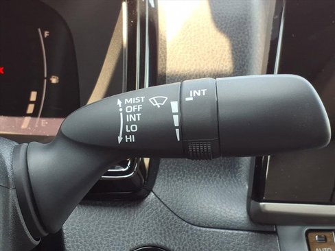 New 2025 Toyota Camry SE image 21