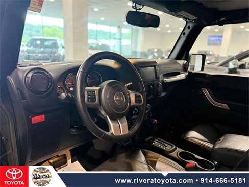Used 2016 Jeep Wrangler Unlimited Rubicon image 13