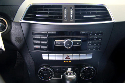 Used 2013 Mercedes-Benz C 250 Sedan image 15