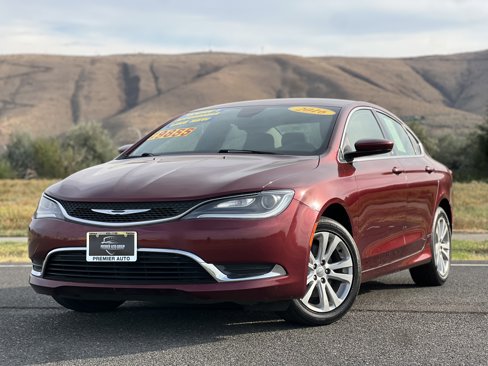 Used 2016 Chrysler 200 Limited image 4