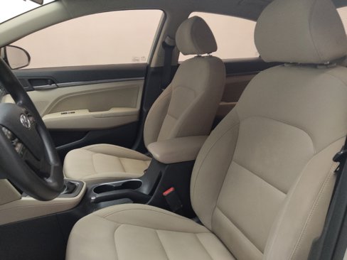 Used 2017 Hyundai Elantra SE image 17