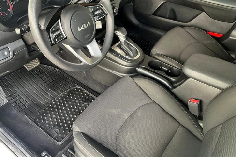 Used 2023 Kia Forte LXS image 14