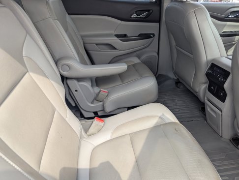 Used 2019 GMC Acadia SLT w/ LPO, Floor Liner Package image 13