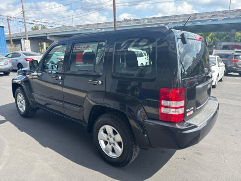 Used 2012 Jeep Liberty Sport image 6