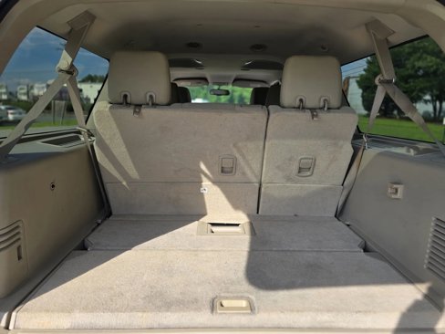 Used 2011 Ford Expedition EL XLT image 16
