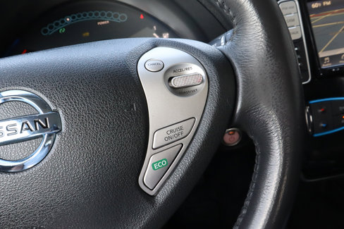 Used 2017 Nissan Leaf SL w/ Premium Package image 29