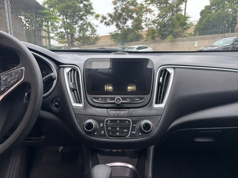 Used 2024 Chevrolet Malibu LT image 18