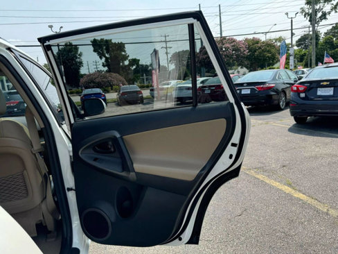 Used 2012 Toyota RAV4 Limited image 14