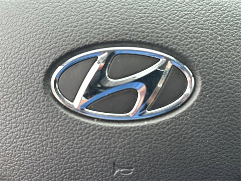 Used 2020 Hyundai Santa Fe SEL w/ Convenience Package image 24