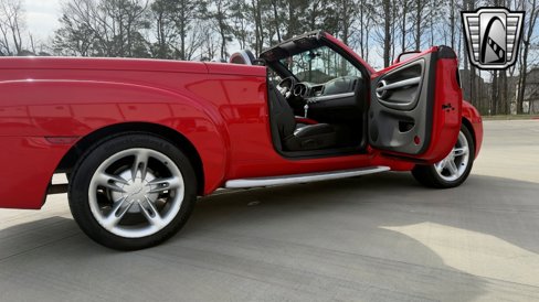Used 2005 Chevrolet SSR image 18