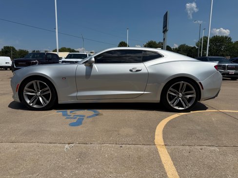 Used 2018 Chevrolet Camaro LT w/ RS Package image 5