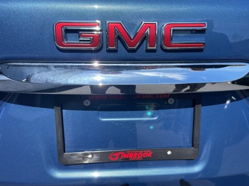 Used 2024 GMC Terrain SLE image 11