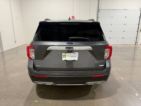 Used 2020 Ford Explorer XLT w/ Equipment Group 202A image 6