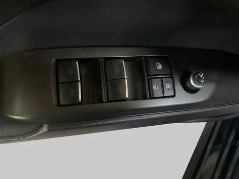 Used 2023 Toyota Camry XSE image 15