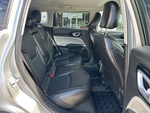 Used 2022 Jeep Compass Limited image 37