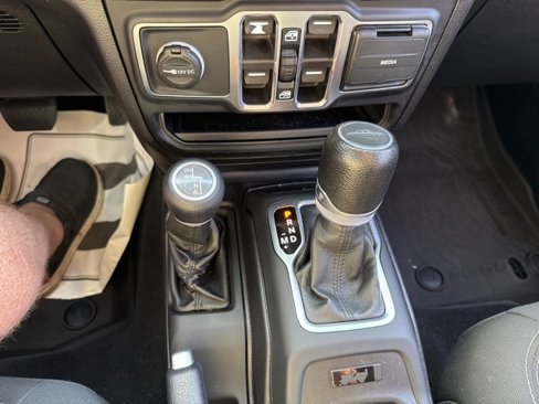 Used 2021 Jeep Gladiator Sport w/ Quick Order Package 24Q 80Th image 38