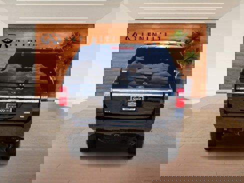 Used 2016 Ford Expedition EL XLT image 6
