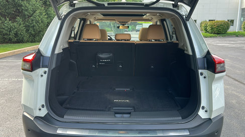 Used 2023 Nissan Rogue Platinum w/ Platinum Premium Package image 6