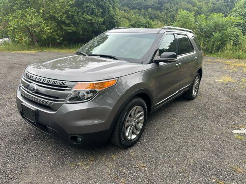 Used 2013 Ford Explorer XLT image 1