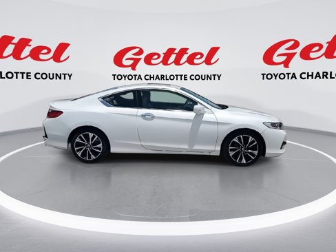 Used 2016 Honda Accord EX image 9