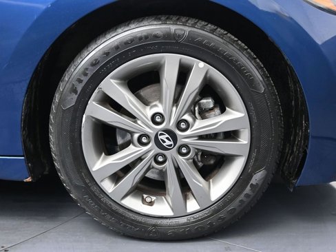 Used 2018 Hyundai Elantra SEL image 12