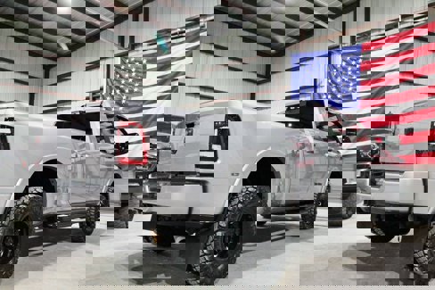 Used 2022 RAM 3500 Laramie w/ Night Edition image 11