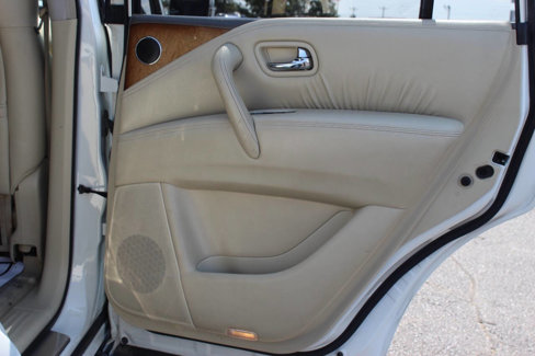 Used 2011 INFINITI QX56 4WD w/ Theater Pkg image 14