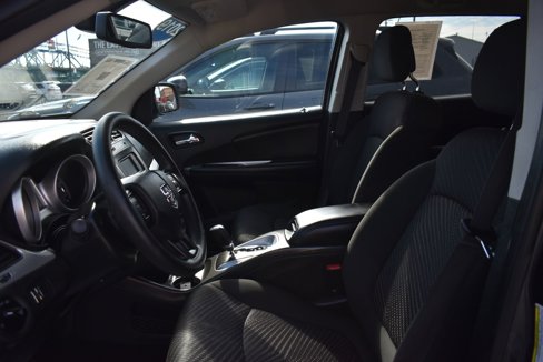 Used 2019 Dodge Journey SE image 13
