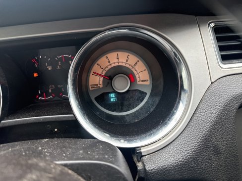 Used 2010 Ford Mustang GT image 8