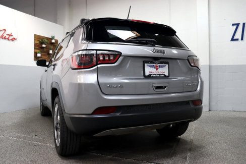Used 2017 Jeep Compass Limited image 3