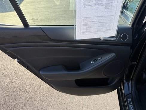 Used 2015 Kia Cadenza Premium w/ Technology Package image 38