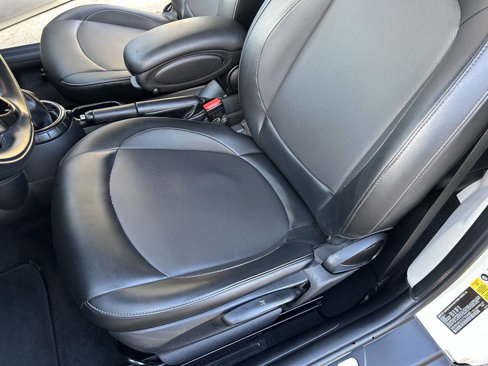 Used 2014 MINI Cooper 2-Door Hardtop image 9