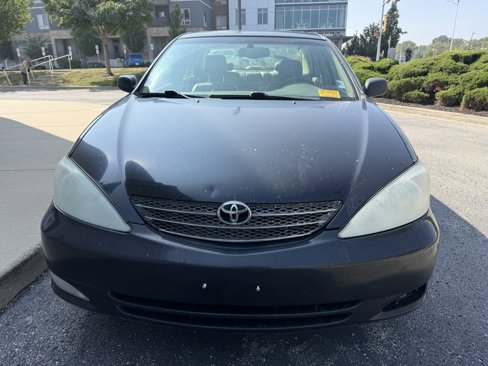 Used 2003 Toyota Camry XLE image 8
