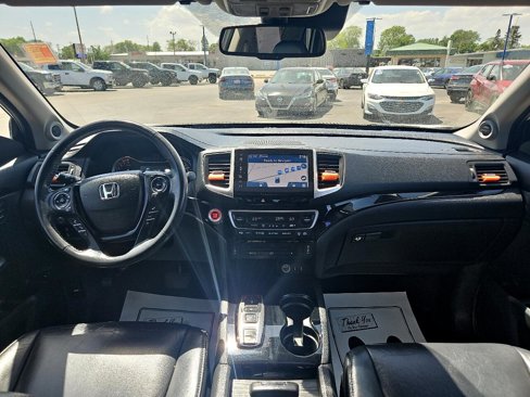 Used 2017 Honda Pilot Touring image 16