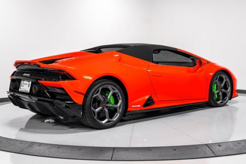 Used 2023 Lamborghini Huracan EVO image 40