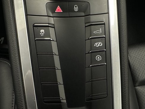 Used 2017 Porsche 718 Cayman image 23
