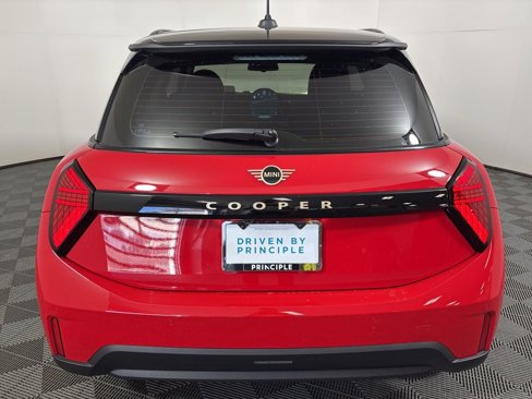 New 2025 MINI Cooper 2-Door Hardtop image 5