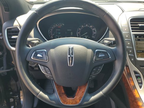 Used 2017 Lincoln MKX Reserve w/ Lincoln MKX Climate Package image 14