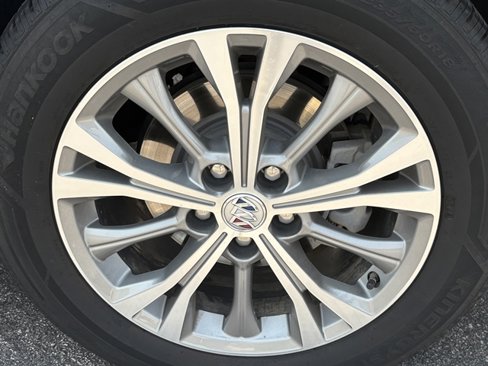 Used 2023 Buick Envision Preferred image 17