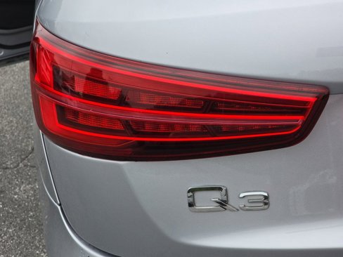Used 2018 Audi Q3 2.0T Premium w/ Convenience Package image 33