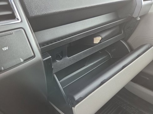 Used 2017 Ford F150 XLT image 45